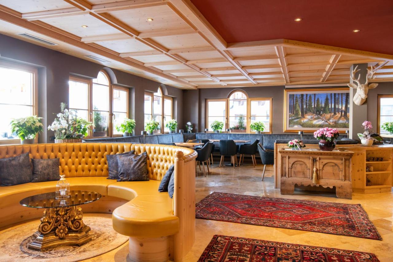 Hotel Somont Сельва-ді-Валь-Гардена Екстер'єр фото