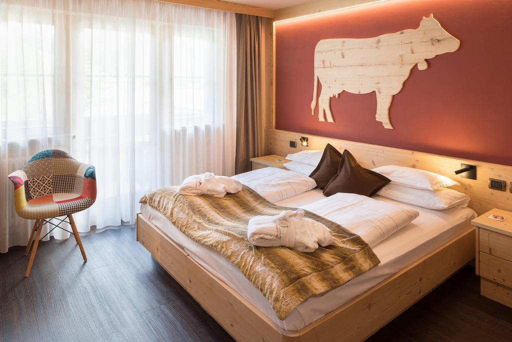 Hotel Somont Сельва-ді-Валь-Гардена Екстер'єр фото